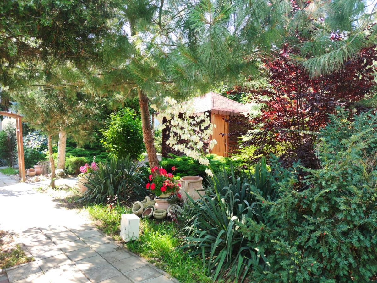 Suzana Garden Hotel Venus Exterior foto