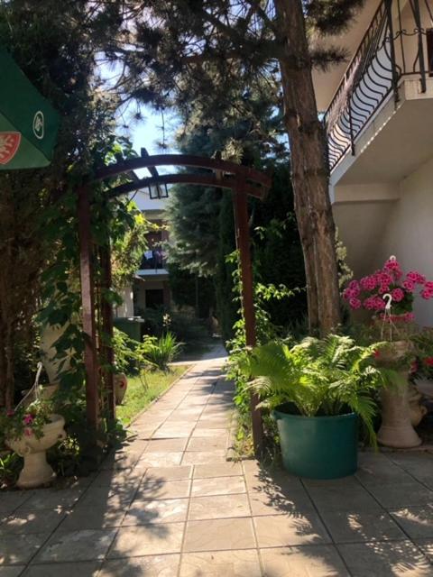 Suzana Garden Hotel Venus Exterior foto